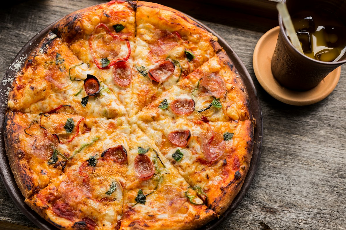 Klassische Pizza